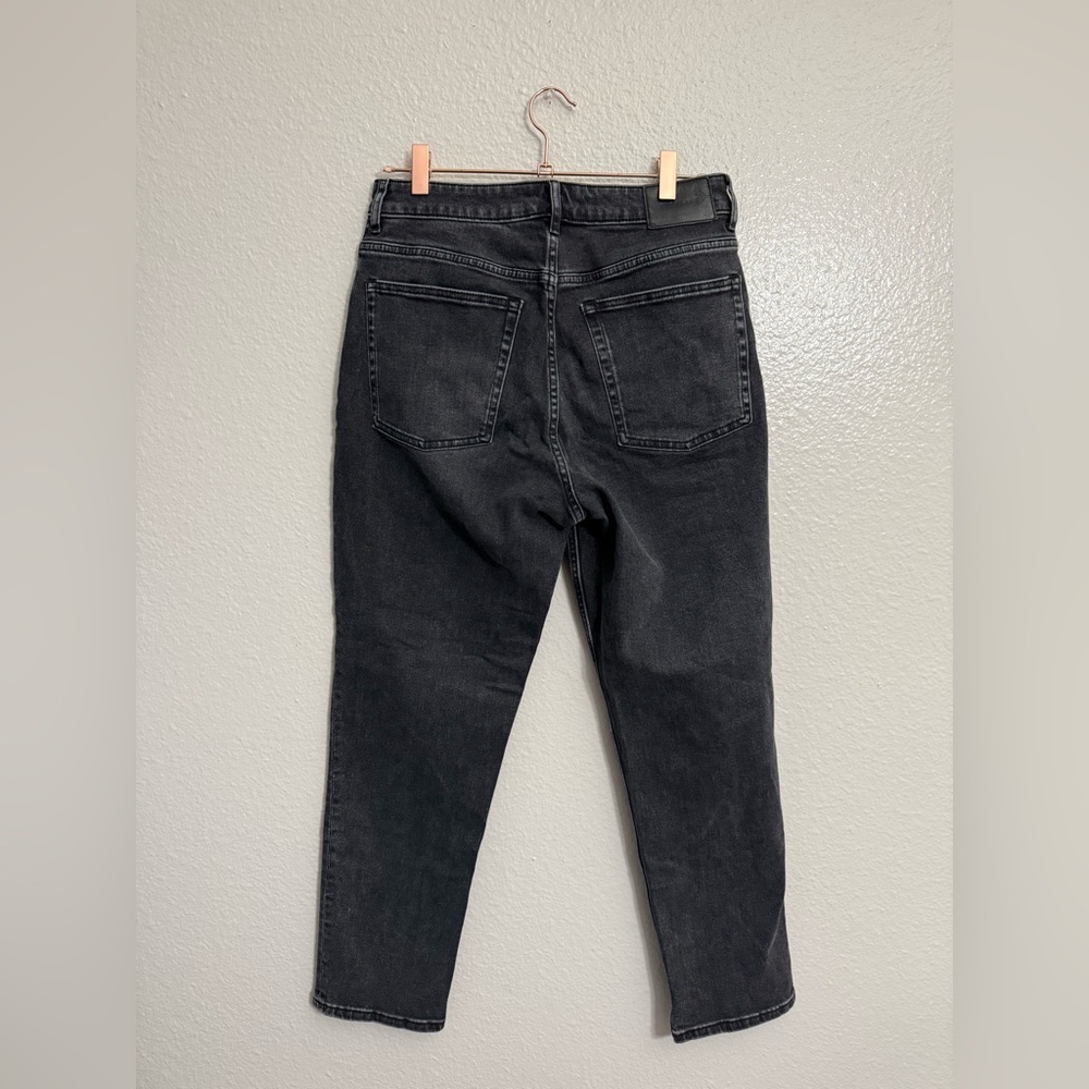 Everlane The Curvy Cheeky Straight Jean - Picture 6 of 8